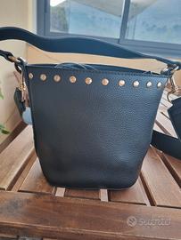 Borsa a secchiello nera - carpisa