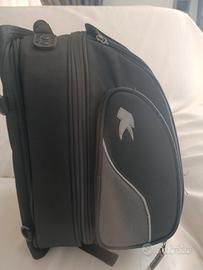 Borsa serbatoio moto con calamita