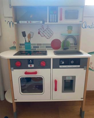 Cucina giocattolo