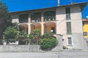 Immobile in asta di 212 m² con 3 locali e box auto
