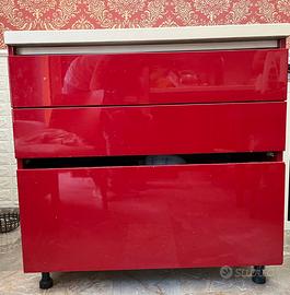 Cassettone rosso rubino scavolini