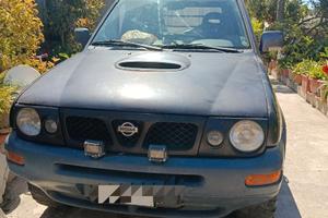 Nissan terrano autocarro