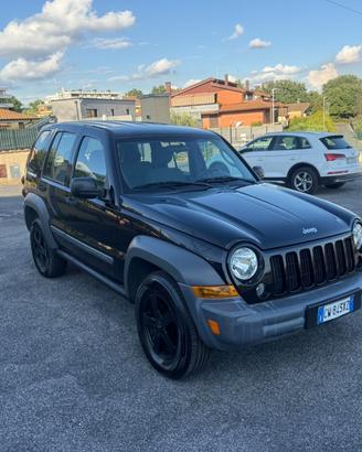 Jeep Cherokee 2.8 CRD Sport