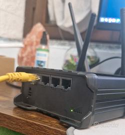 Teltonika RUT950 Router LTE Industriale