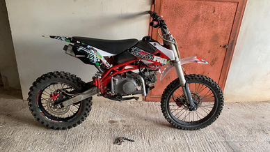 Pit bike 125