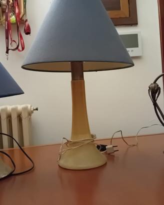 Tavolo + sedie + lampade
