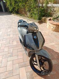 Piaggio liberty 125s i.e abs