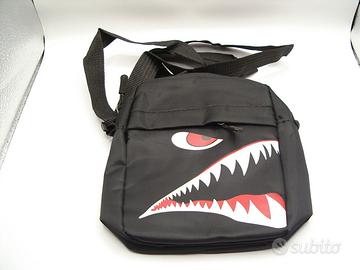 Borsello a tracolla borsa spalla bocca di squalo