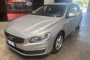 Volvo V60 D2 Summum 2.0D 120cv euro 6b