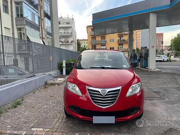 Lancia Ypsilon - 2014 rossa Benzina e Metano