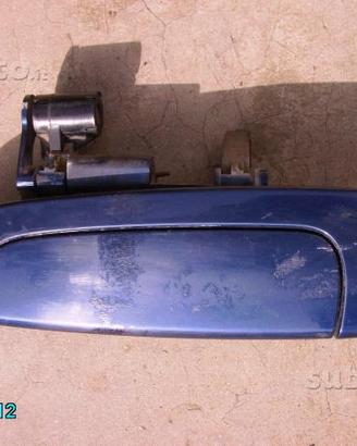 Maniglia Yaris primo modello