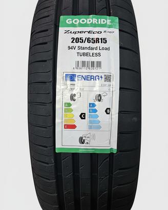2 Pneumatici 205/65 R15 Goodride Zuper Eco