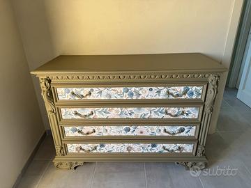 Comó cassettiera moderna restaurata