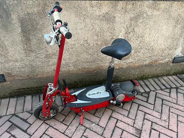 Monopattino a batterie