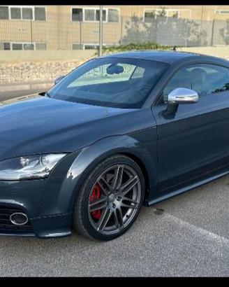 Audi TTS 272cv quattro 