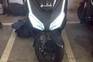 Honda forza 350