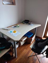 scrivania altezza regolabile