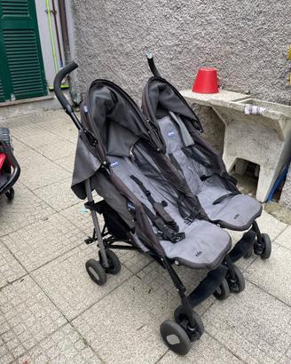 Passeggino leggero gemellare