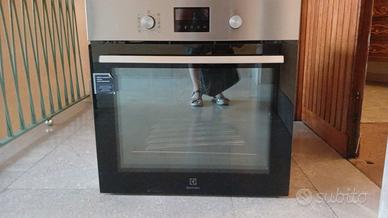 FORNO AD INCASSO classe A++