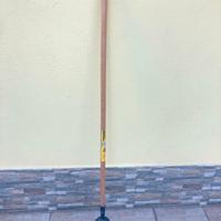 attrezzo da giardino