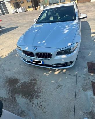 Bmw 520d Touring xDrive Luxury