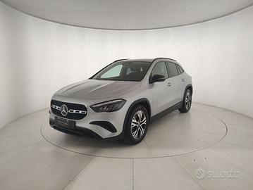 Mercedes-Benz GLA 200 Progressive Advanced Pl...