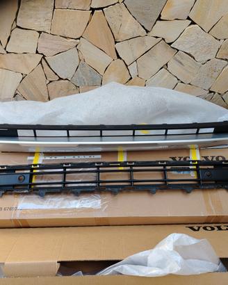 Volvo xc40 fascione anteriore 31449340