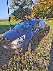 Kia Rio 1.1 CRDi 2014, 154.000 km, 2° proprietario