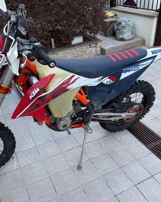 KTM six days