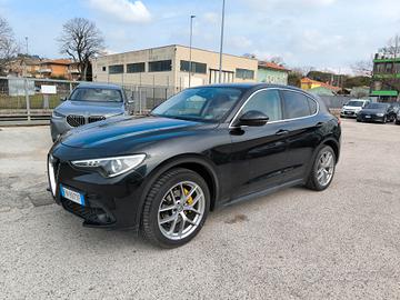 Alfa Romeo Stelvio 2.2 Turbodiesel 210 CV AT8 Q4 E
