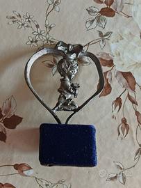 Soprammobile vintage in peltro forma cuore