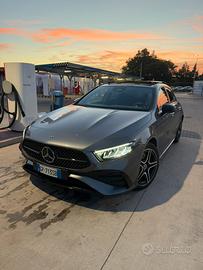 Mercedes-Benz A 250e