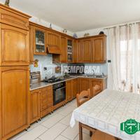 TRILOCALE CON CANTINA IN ZONA REDENTORE !