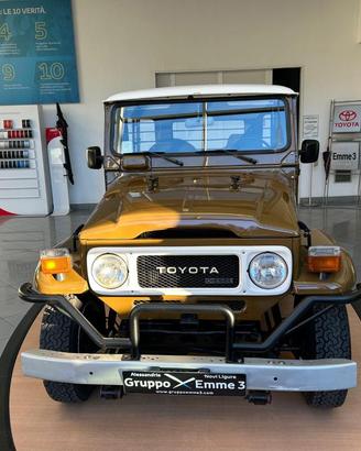 TOYOTA Land Cruiser BJ 42 HARD TOP