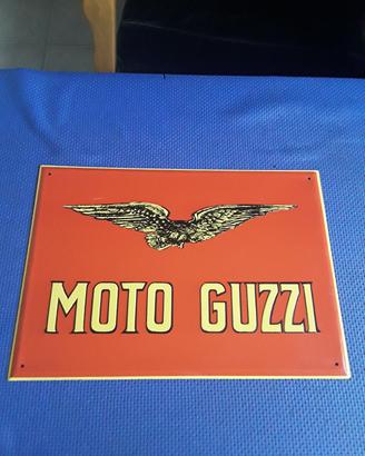 Targa pubblicitaria in latta Moto Guzzi 