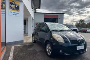 Toyota Yaris 1.4 D-4D 3p LUXURY