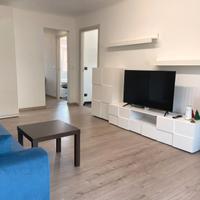 Appartamento Centrale 3 camere 5 ospiti arredato