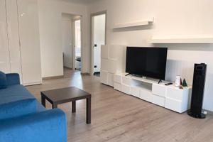 Appartamento Centrale 3 camere 5 ospiti arredato