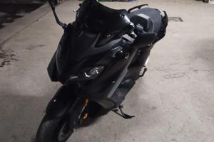 Yamaha Tmax 560 tech max 2024