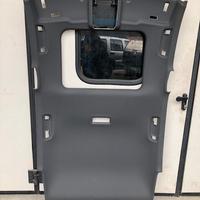 Cielo grigio scuro VW Golf 8 2024 con tettuccio