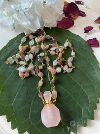 Collana con pendente quarzo rosa portaprofumo