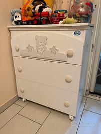 Cameretta Pali  lettino cassettiera