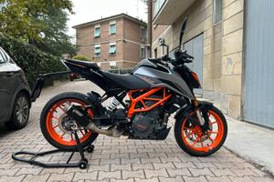 KTM Duke 390 2021