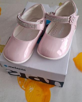 Scarpe bimba taglia 21