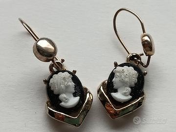 Coppia orecchini con micro cammei napoletani