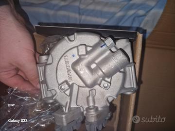 Compressore auto aria condizionata NUOVO mai usato