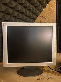 Schermo TLT monitor per PC 17"