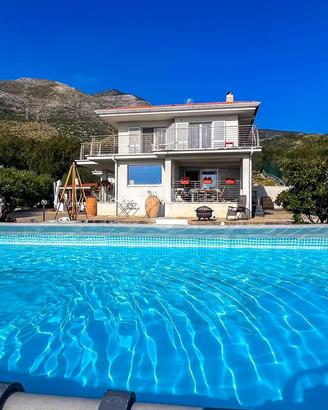 VILLA SINGOLA A FORMIA