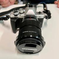 Olympus Omd-10 Mark 2 + Ottica  12/40 Pro 2.8