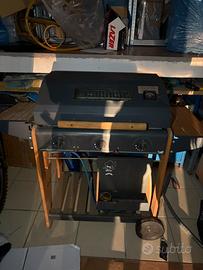 Barbecue BST a gas con tre fuochi